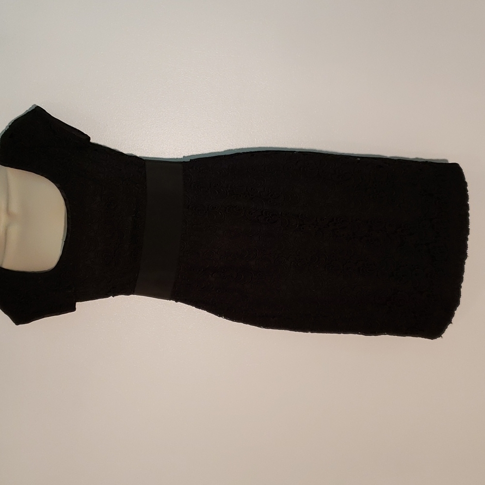 White House Black Market lace dress in a size 0.  WHBM